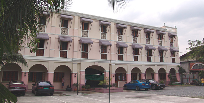 Madrigal Dormitory — student housing near Mapúa